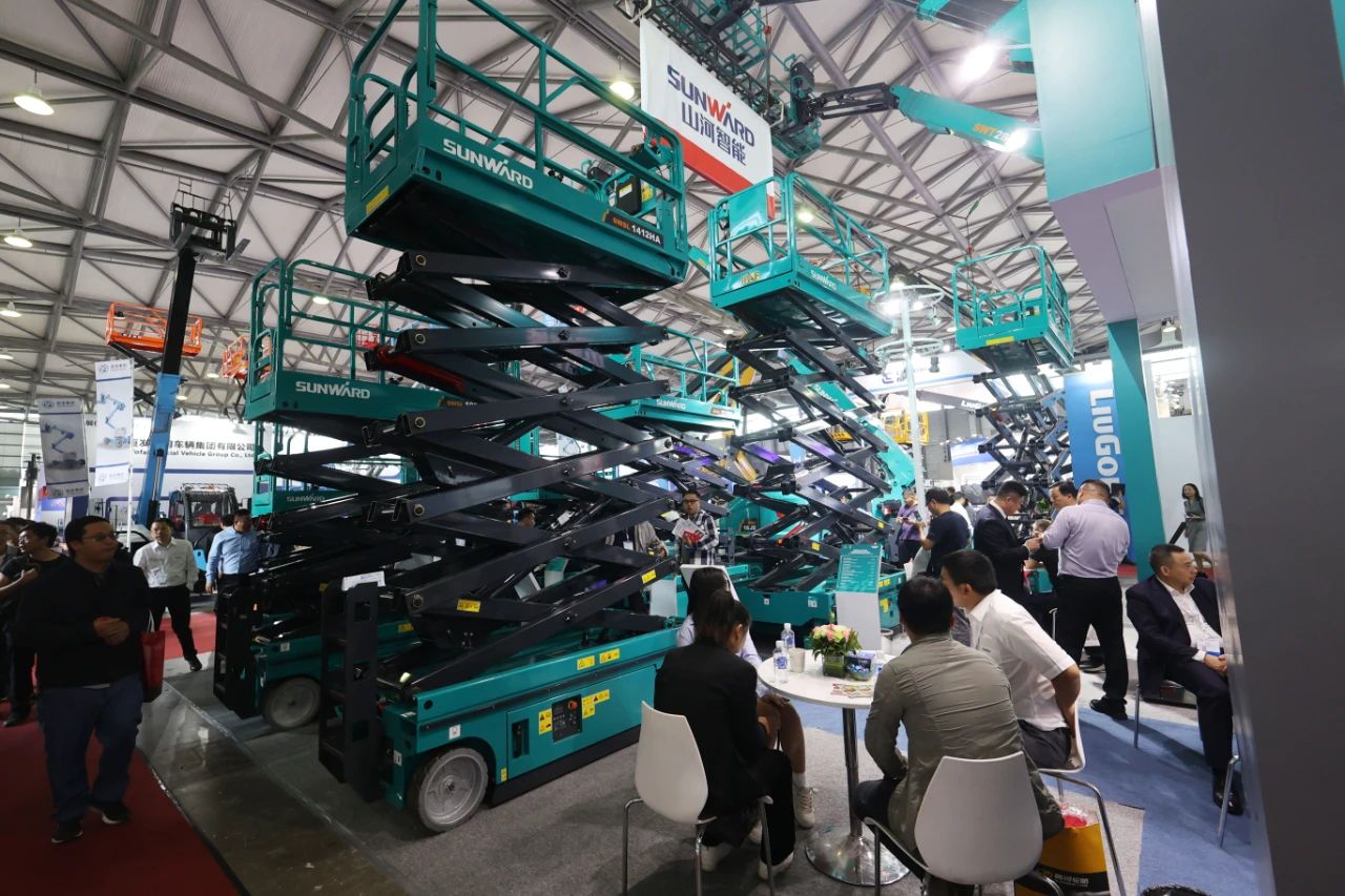 精品出击，闪灼魔都！k豆钱包智能全系列高空机械亮相2023亚洲国际高空展