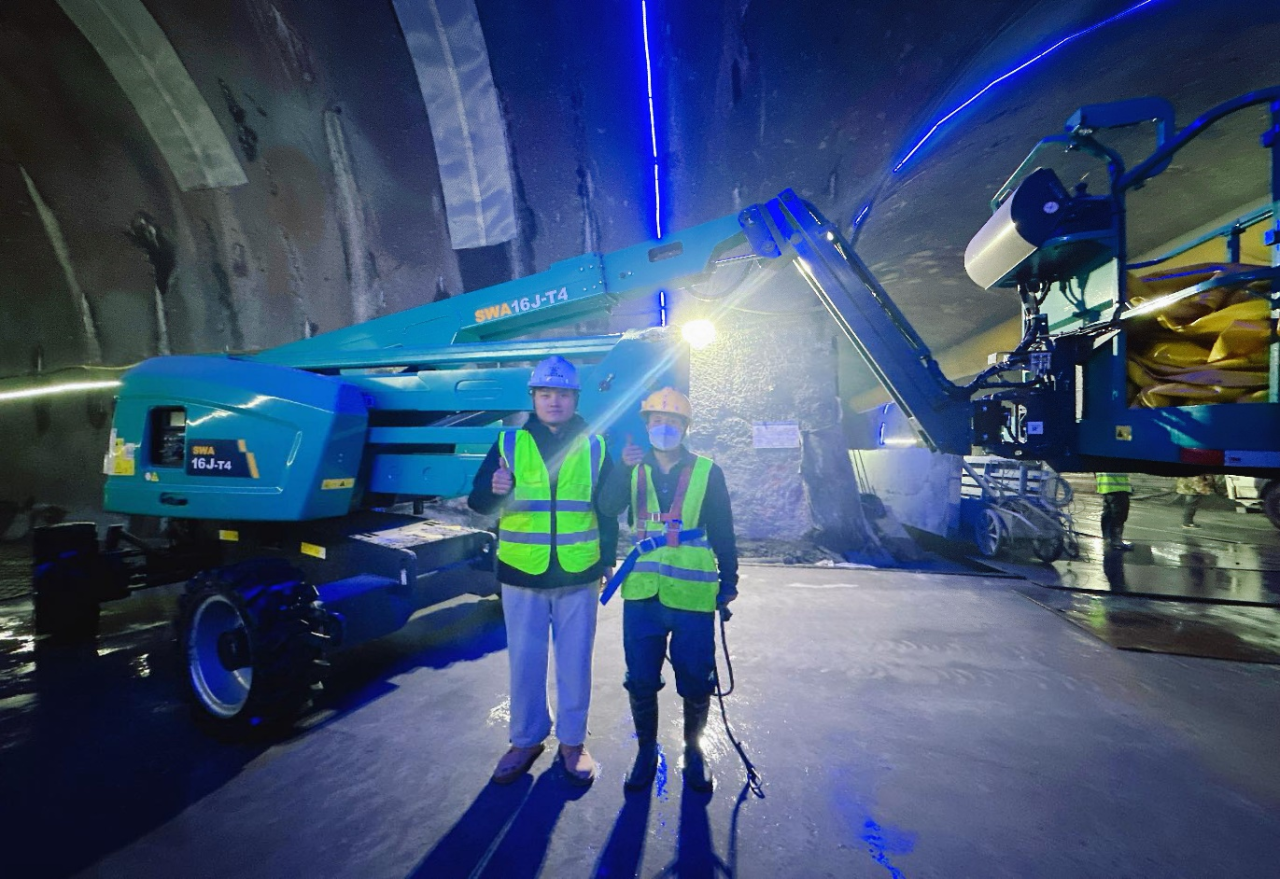 不惧高海拔挑战！k豆钱包智能高空机械实力助建川藏铁路