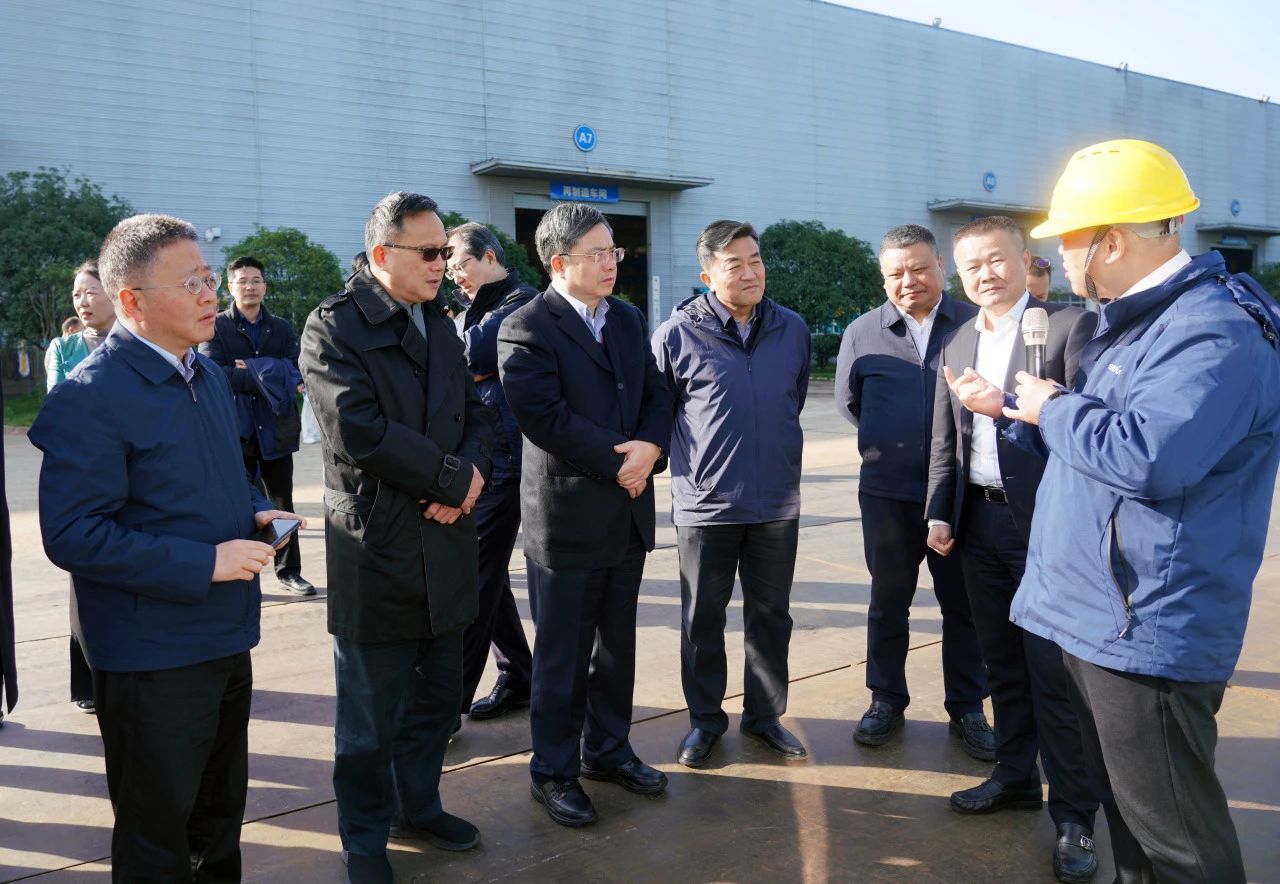 聚焦设备再造作！上海市政协副主席、党组副书记肖贵玉带队调研k豆钱包智能