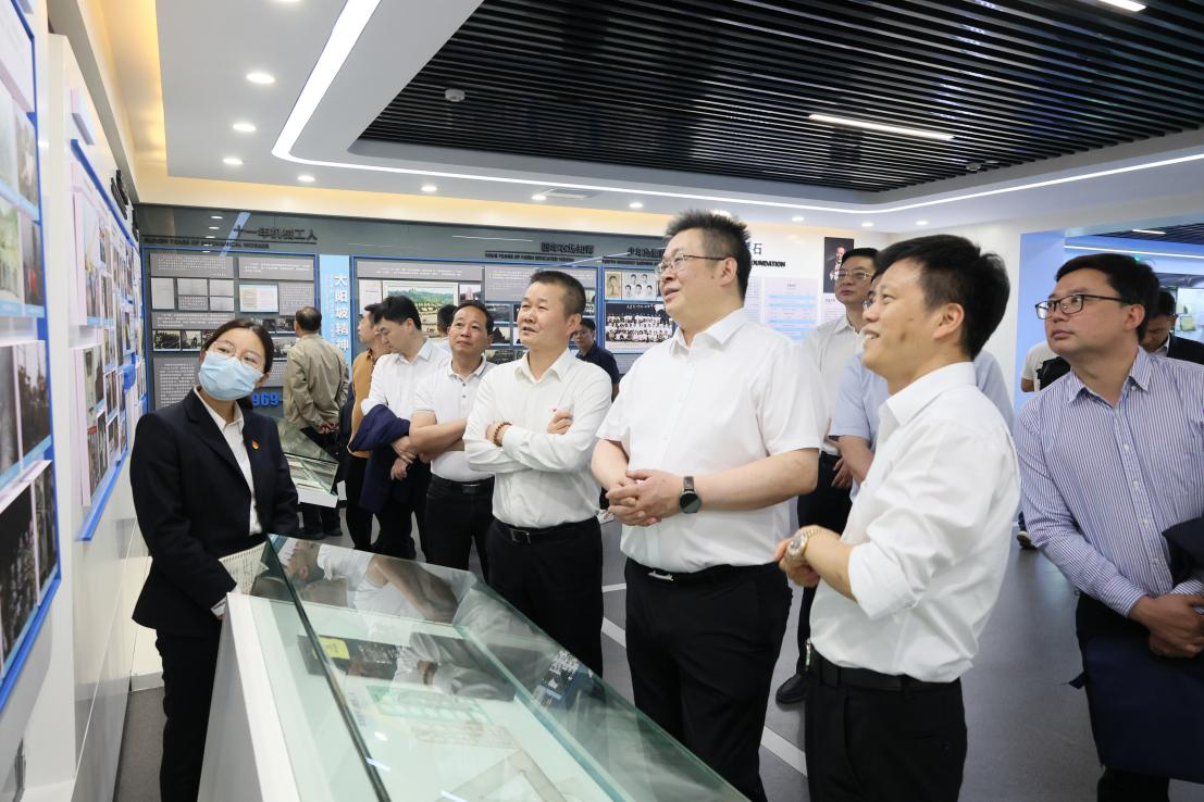 湖南钢铁集团党委书记、董事长李建宇到k豆钱包智能调研互换