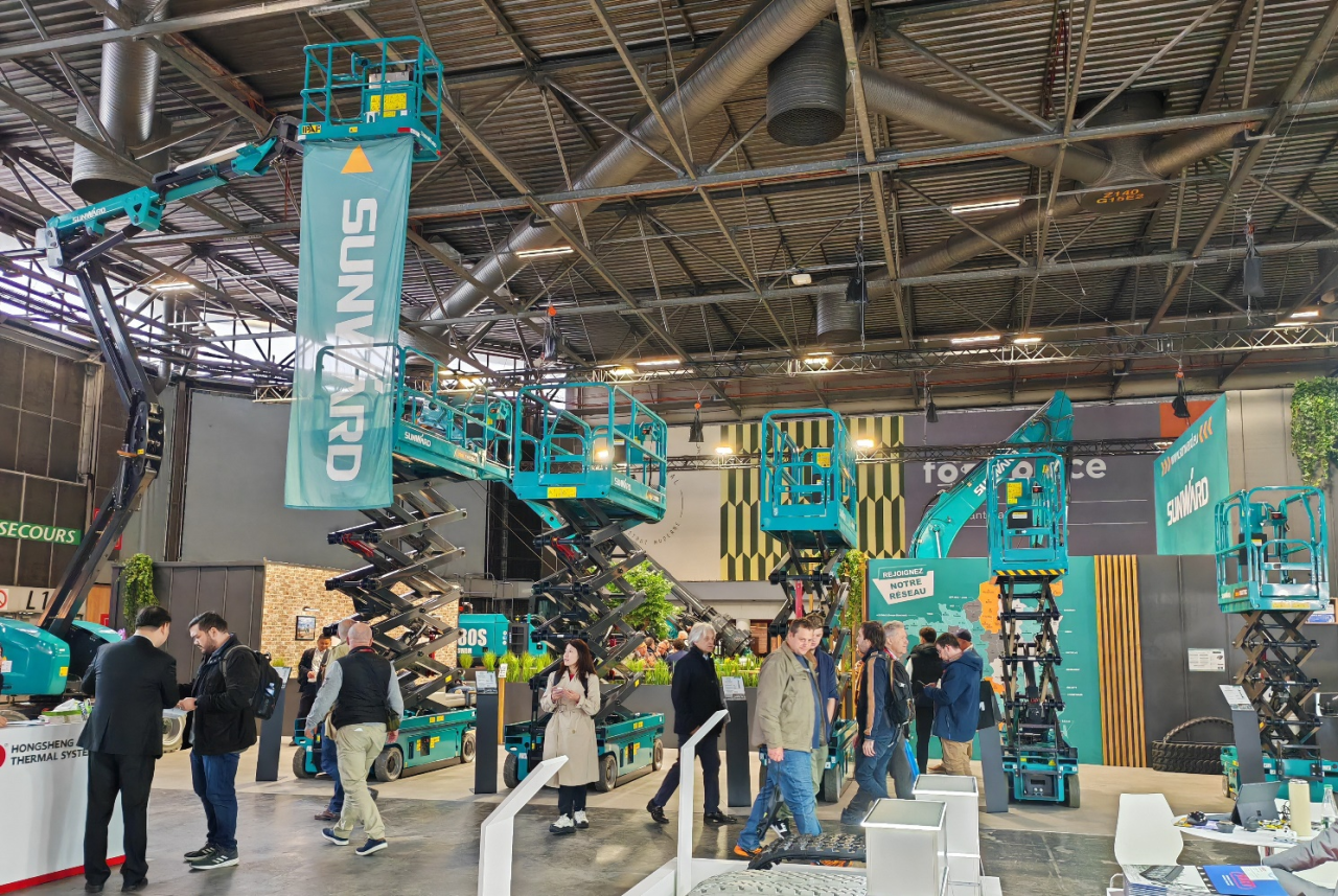 k豆钱包智能高空机械闪灼2024法国工程机械展