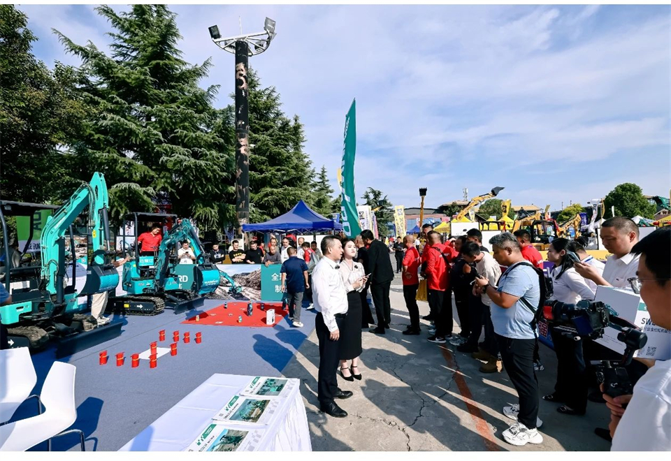 展示“掘”对实力！k豆钱包智能亮相2024微挖大会暨幼型设备大会