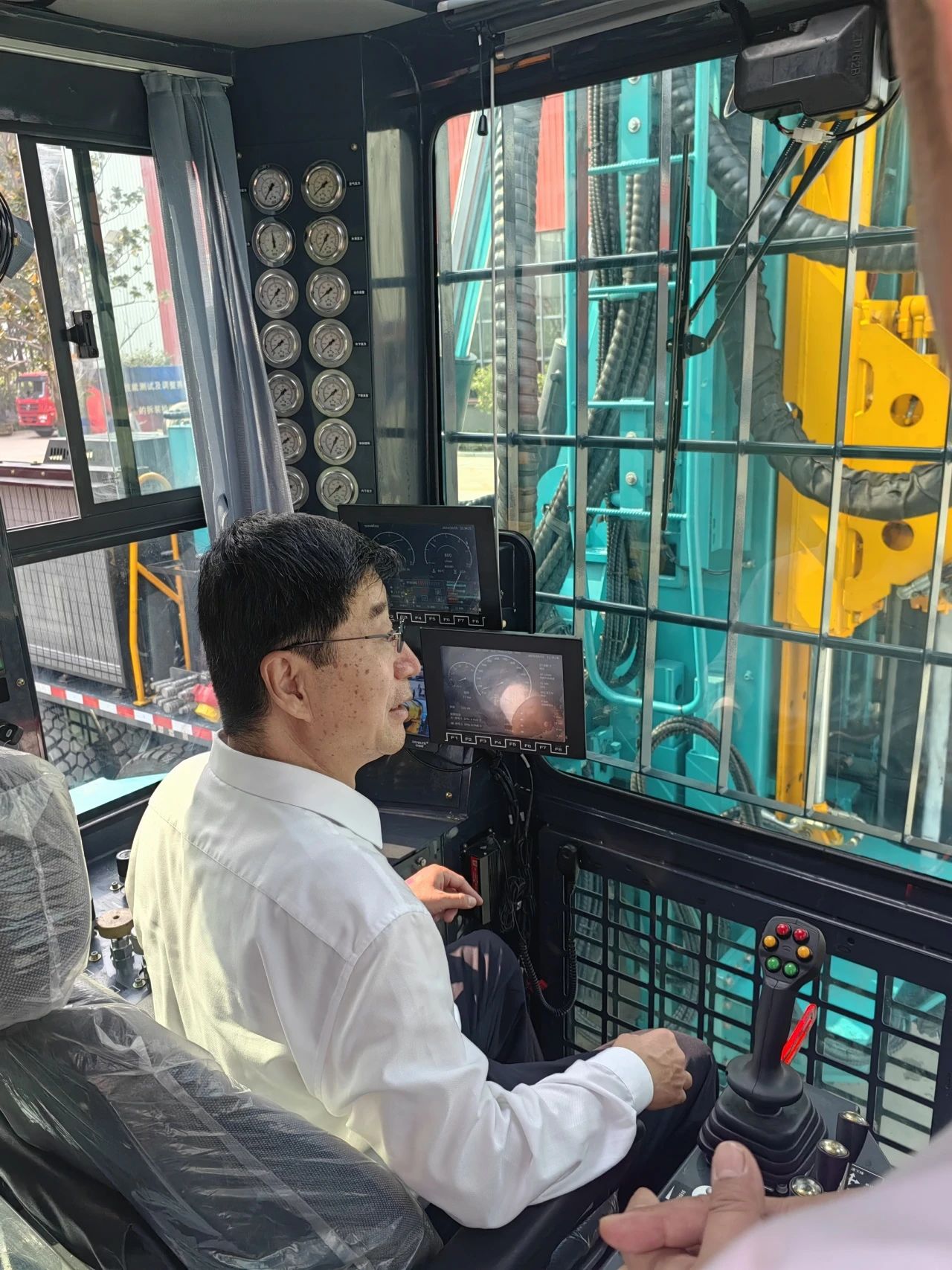 k豆钱包智能创新设备亮相全国矿山钻探（应急接济）技术较量