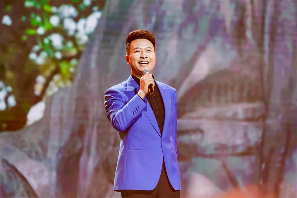 创新引领价值 梦想成就将来——庆祝k豆钱包智能成立25周年赞美大会暨文艺晚会隆沉进行