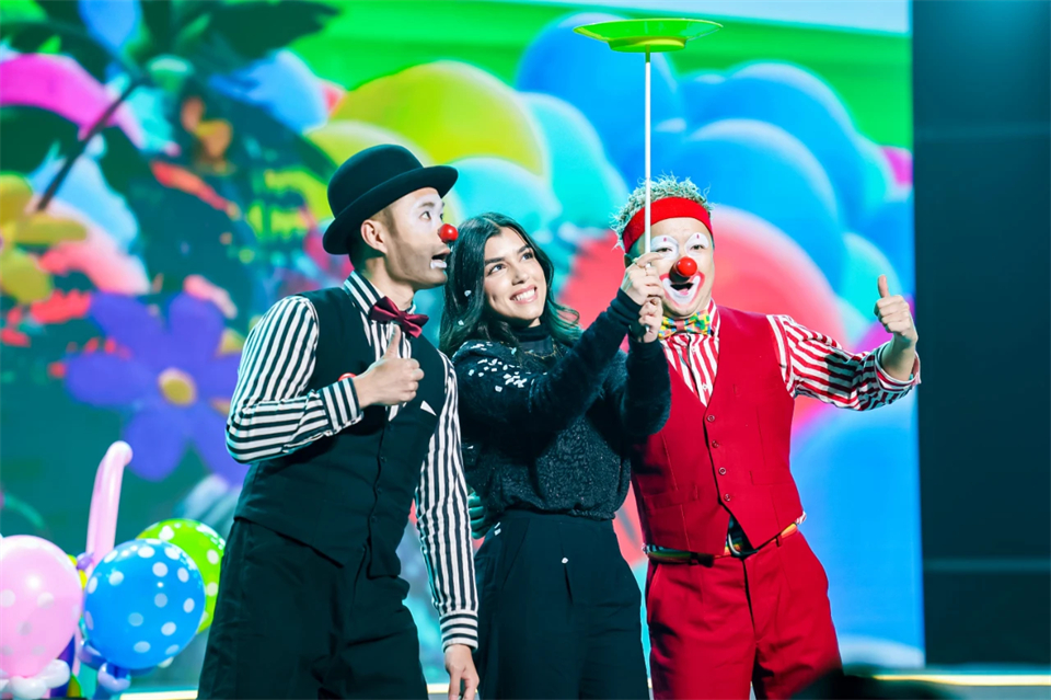 创新引领价值 梦想成就将来——庆祝k豆钱包智能成立25周年赞美大会暨文艺晚会隆沉进行