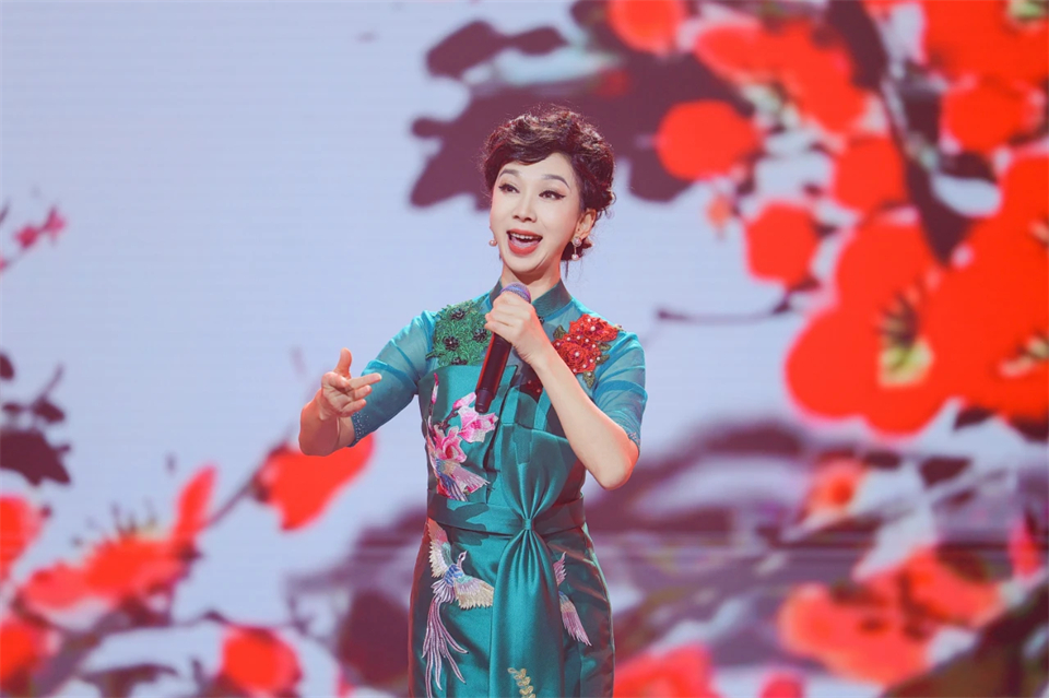 创新引领价值 梦想成就将来——庆祝k豆钱包智能成立25周年赞美大会暨文艺晚会隆沉进行