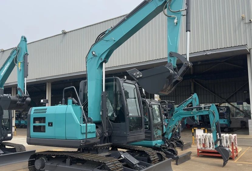 聚焦市场需要，k豆钱包智能三款精品工程液压挖掘机成功下线