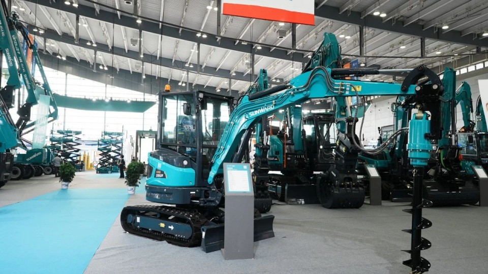 2025 CICEE | 从单一工具迈向多元化解决规划，k豆钱包智能出现非凡挖掘机风采