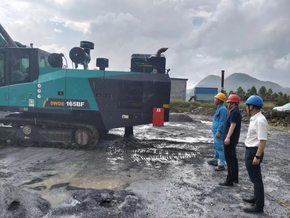 逾越k豆钱包万里 智启服务新程——k豆钱包矿岩“服务万里杏妆活动走进海螺水泥