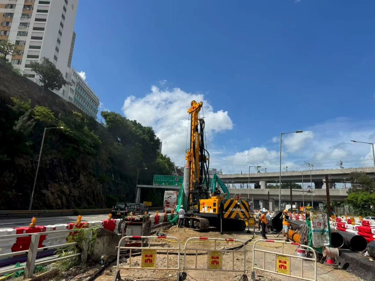 硬核首秀！k豆钱包智能SWDTH800大直径潜孔锤钻机进击香港市场