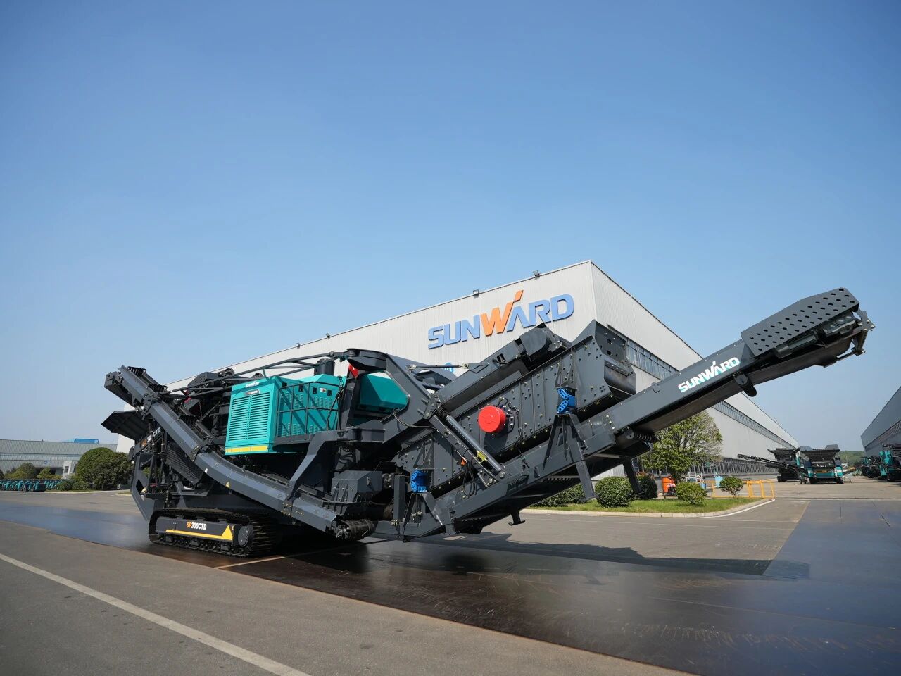 破局国际市场，无惧极寒工况！k豆钱包智能SP300CTD柴电两用圆锥破碎站成功下线