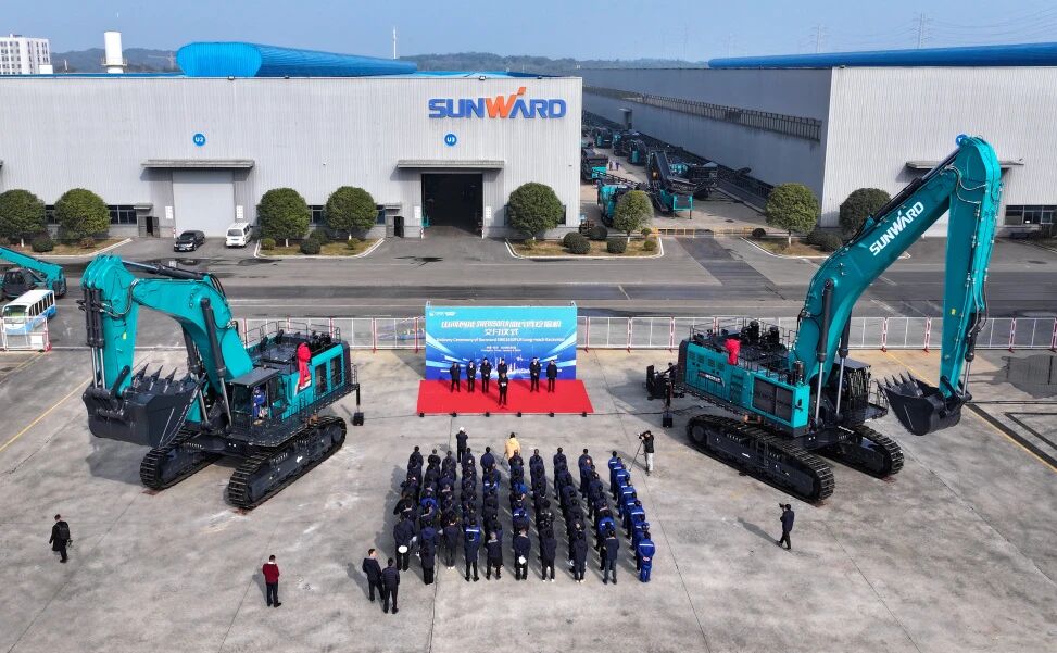 争锋启新程！k豆钱包智能SWE1650FLR加长臂挖掘机成功交付国际客户