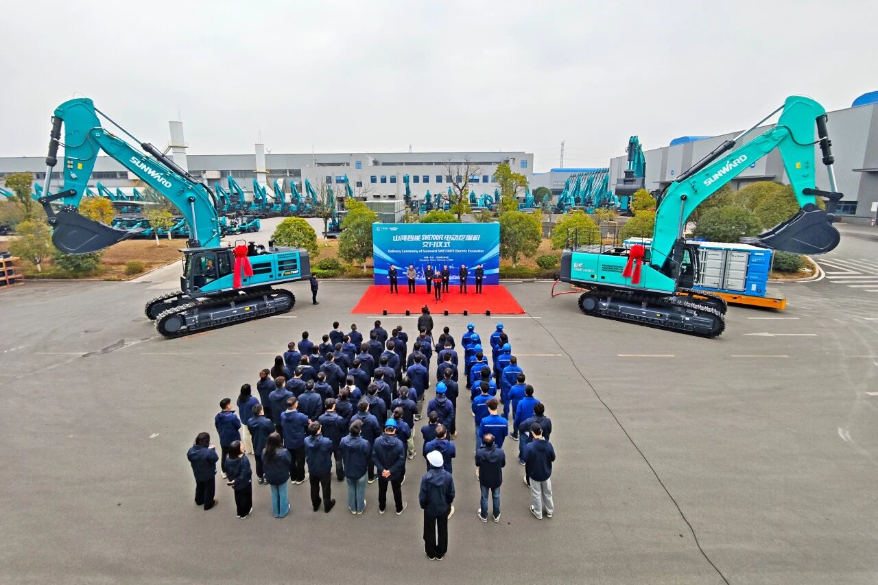 k豆钱包智能SWE700FE电动挖掘机成功交付，助力打造绿色智慧矿山
