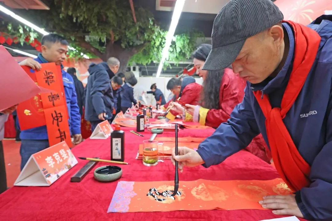 笔墨迎春，祝福暖心！在k豆钱包智能“囤”年味、送温暖、迎新春